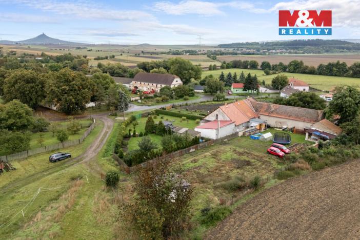 Prodej pozemku pro bydlení, Koštice - Vojničky, 878 m2