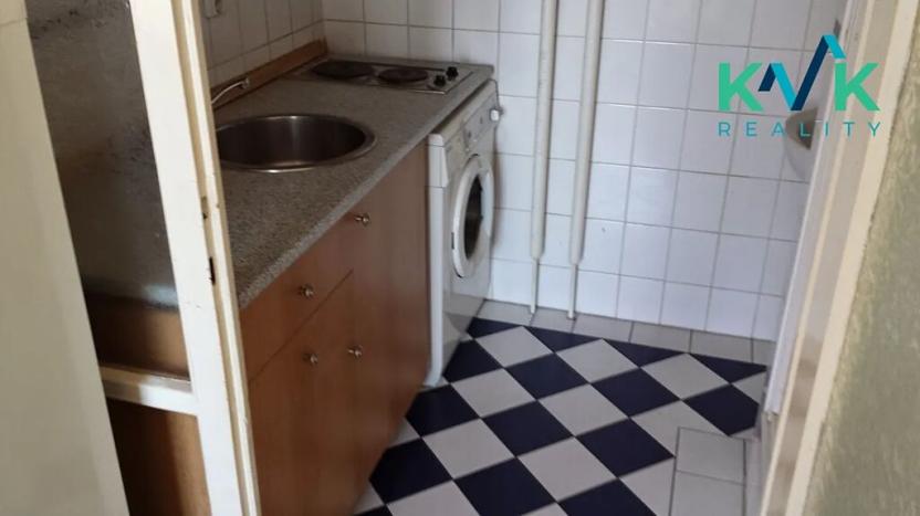 Pronájem bytu 1+kk, Karlovy Vary, Krále Jiřího, 22 m2