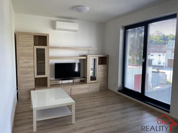 Pronájem bytu 1+kk, Zlín, 35 m2