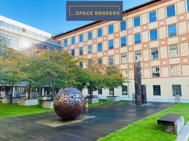 Pronájem kanceláře, Praha - Holešovice, Jankovcova, 1094 m2