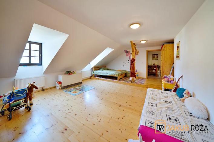 Prodej komerčního pozemku, Heřmánkovice, 40632 m2