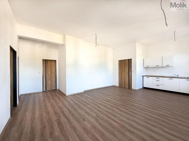 Pronájem bytu 3+kk, Osek, Tovární, 70 m2