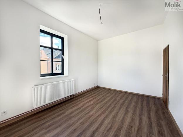 Pronájem bytu 3+kk, Osek, Tovární, 70 m2