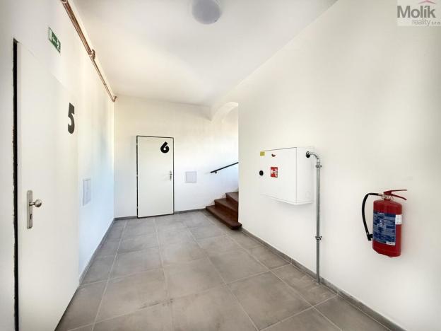 Pronájem bytu 3+kk, Osek, Tovární, 70 m2