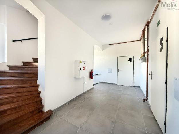 Pronájem bytu 3+kk, Osek, Tovární, 70 m2