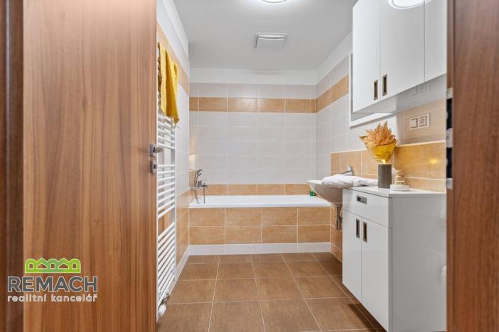 Pronájem bytu 3+kk, Náchod, Bartoňova, 82 m2