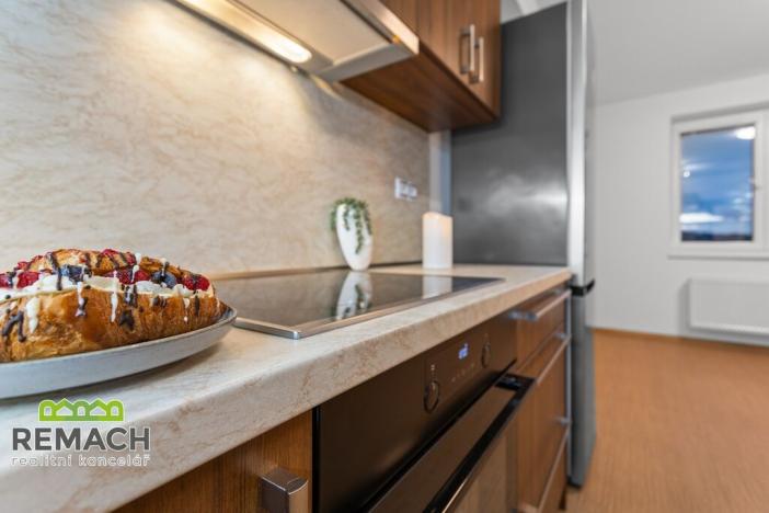 Pronájem bytu 3+kk, Náchod, Bartoňova, 82 m2