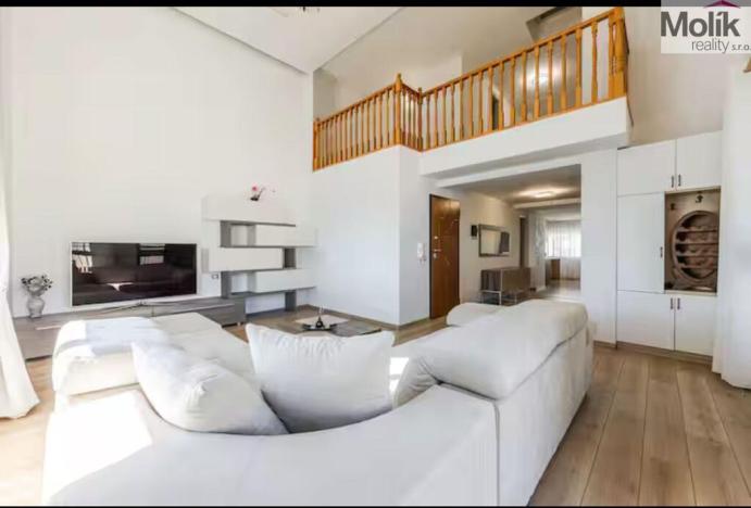 Prodej atypického bytu, Drač, 178 m2