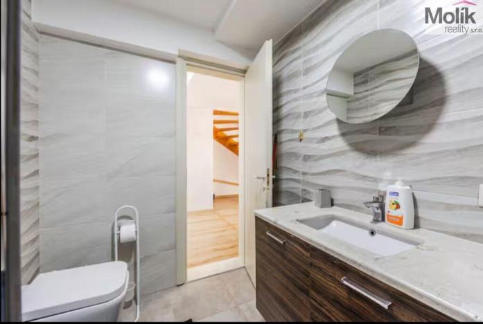 Prodej atypického bytu, Drač, 178 m2