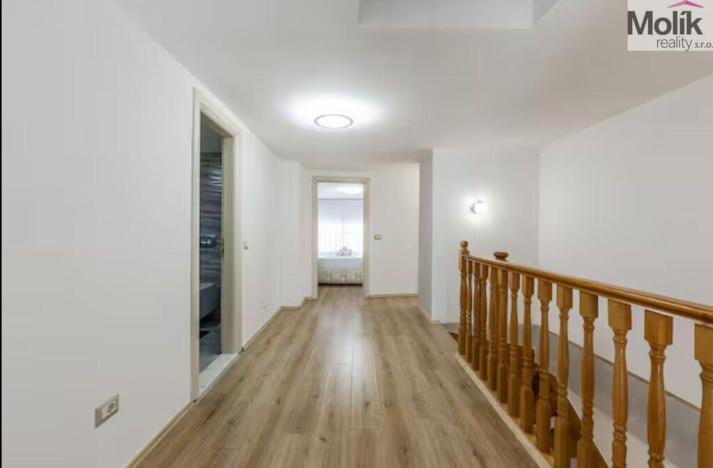 Prodej atypického bytu, Drač, 178 m2