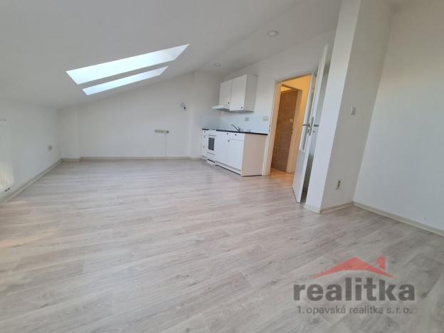 Pronájem bytu 1+kk, Opava - Město, Popská, 32 m2