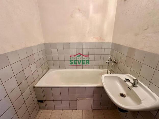 Prodej bytu 3+1, Vroutek, Na Hůrce, 72 m2