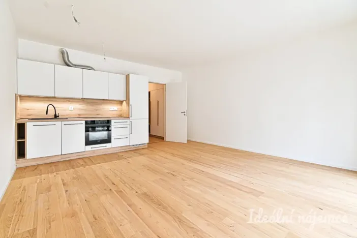 Pronájem bytu 1+kk, Brno, Bratislavská, 37 m2