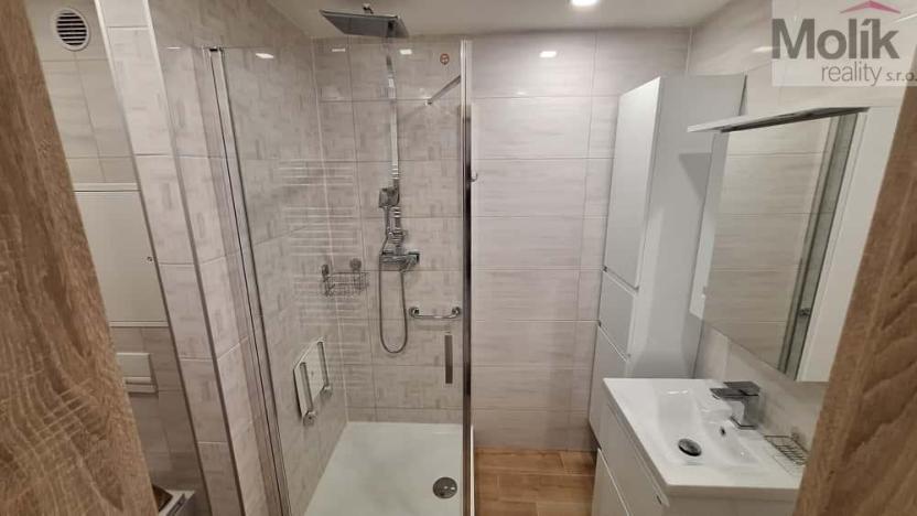 Prodej bytu 4+1, Teplice - Trnovany, Přítkovská, 85 m2