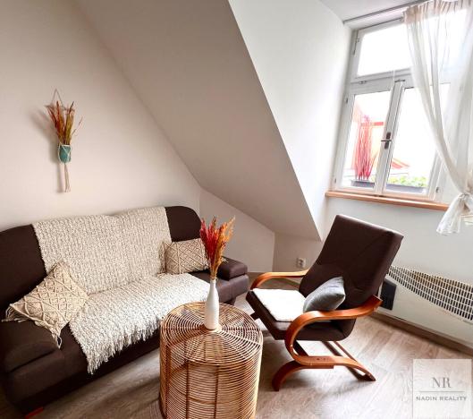 Pronájem bytu 2+kk, Karlovy Vary, Vřídelní, 43 m2