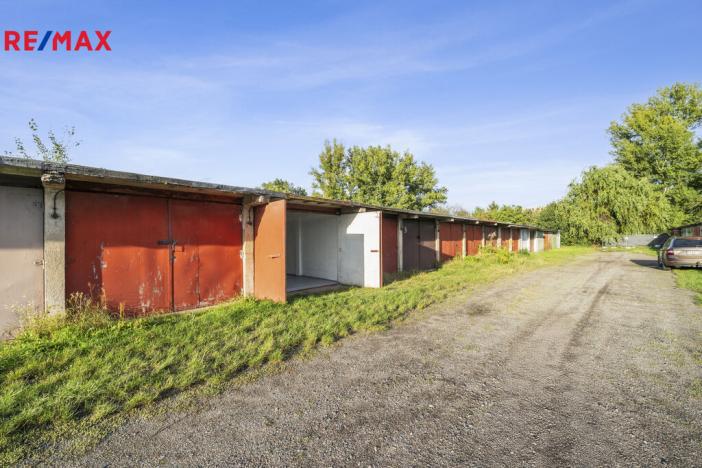 Prodej garáže, Hradec Králové, 16 m2