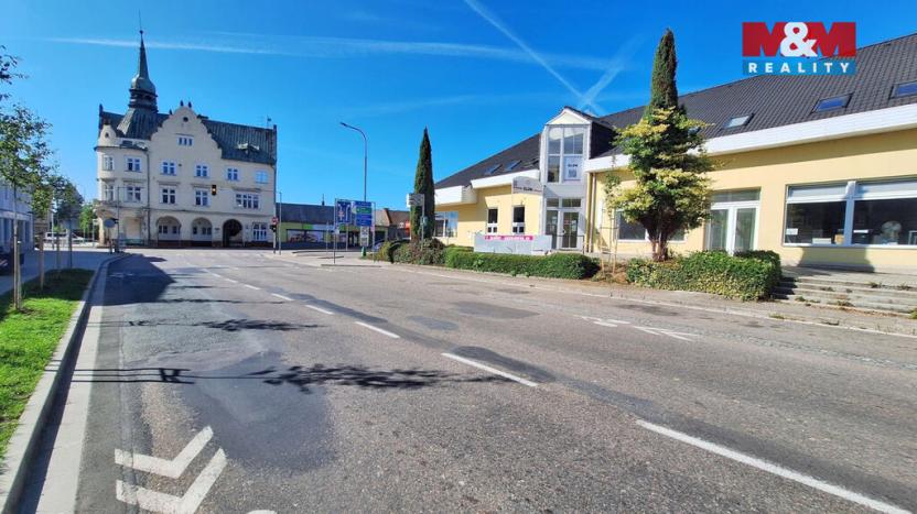 Pronájem obchodního prostoru, Chlumec nad Cidlinou - Chlumec nad Cidlinou IV, Kozelkova, 24 m2