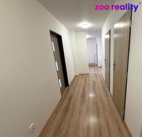 Pronájem bytu 2+1, Chomutov, Čelakovského, 73 m2