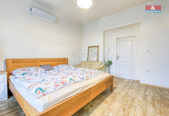 Prodej rodinného domu, Zahrádka, 300 m2