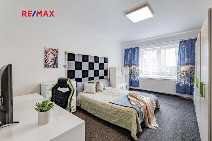 Prodej rodinného domu, České Velenice, Komenského, 247 m2