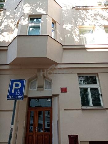 Prodej bytu 3+1, Praha - Bubeneč, Národní obrany, 94 m2