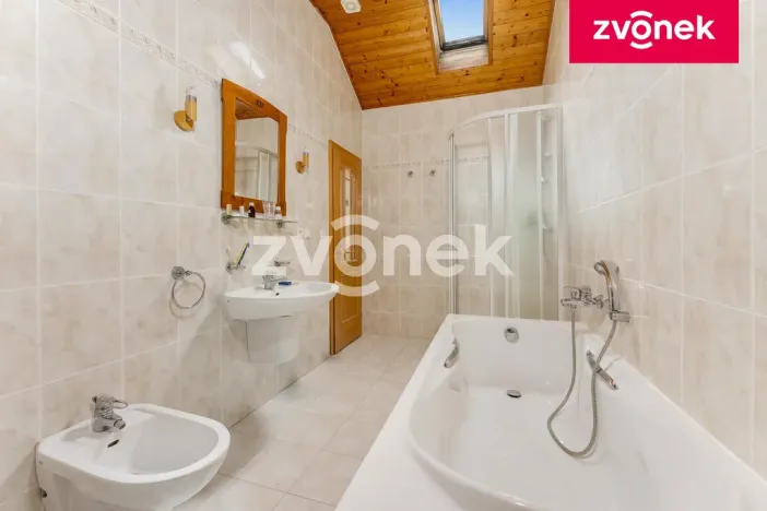 Prodej rodinného domu, Pozlovice, Na Drahách, 180 m2