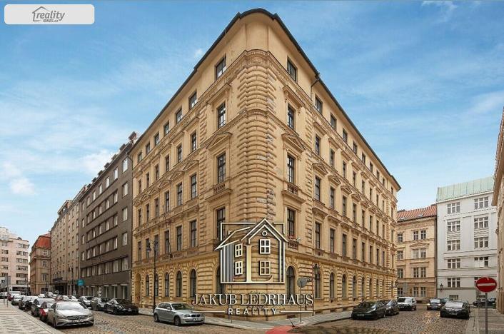 Prodej bytu 2+kk, Praha - Staré Město, Hradební, 51 m2