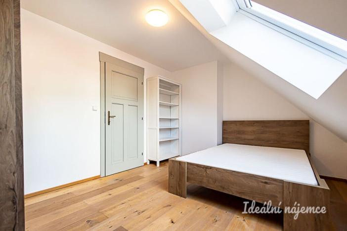 Pronájem bytu 4+kk, Praha - Braník, Pod svahem, 140 m2