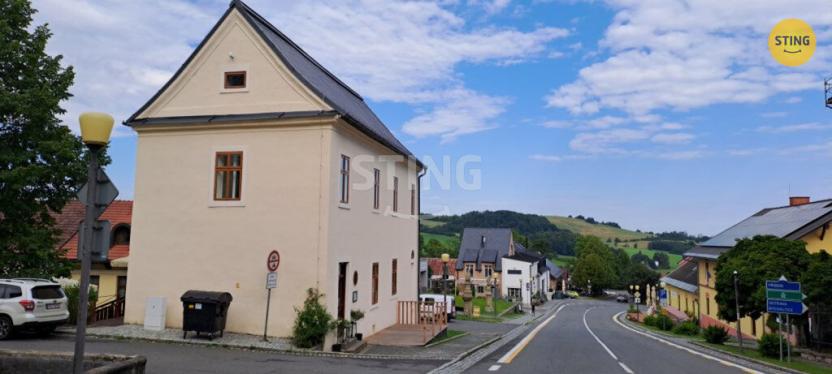 Pronájem komerční nemovitosti, Hukvaldy, 240 m2