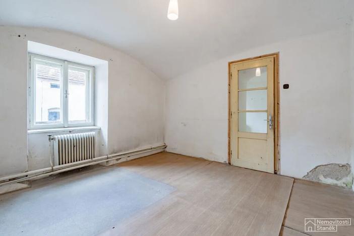 Prodej rodinného domu, Štěkeň, Kestřanská, 250 m2