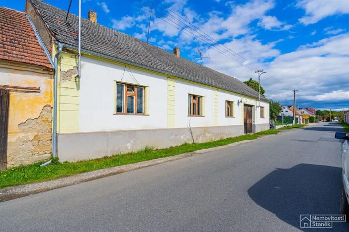 Prodej rodinného domu, Štěkeň, Kestřanská, 250 m2