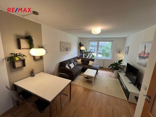 Pronájem bytu 2+kk, Praha - Záběhlice, Ginzova, 47 m2