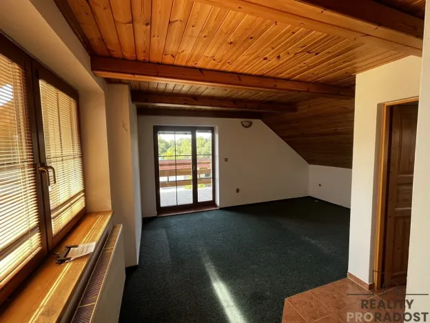 Prodej rodinného domu, Podhradní Lhota, 160 m2