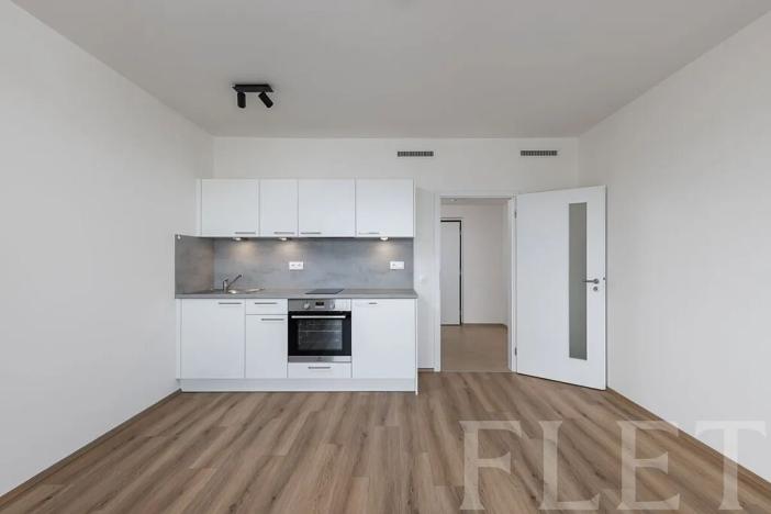 Pronájem bytu 1+kk, Praha - Hloubětín, Kolbenova, 30 m2
