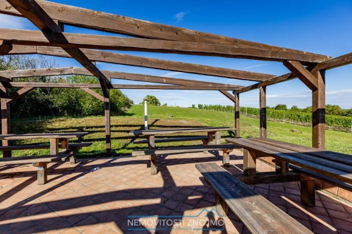 Prodej obchodního prostoru, Šatov, 3031 m2