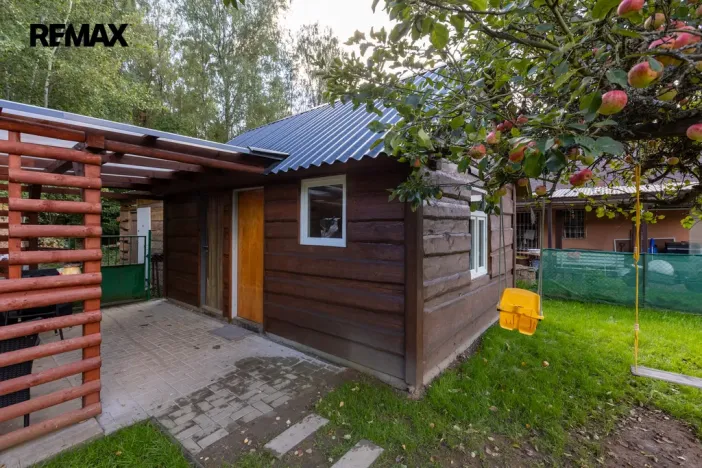 Prodej zahrady, Jenišov, 350 m2