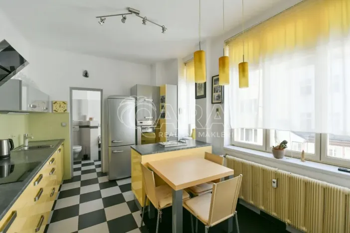 Pronájem bytu 3+1, Praha - Nové Město, Jungmannova, 80 m2