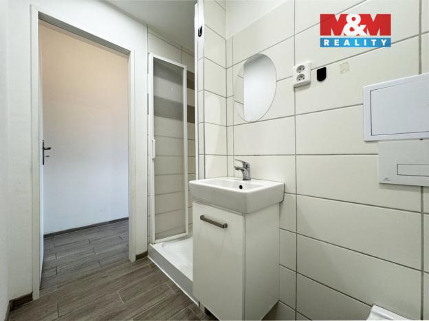 Pronájem bytu 1+1, Horní Slavkov, Školní, 36 m2