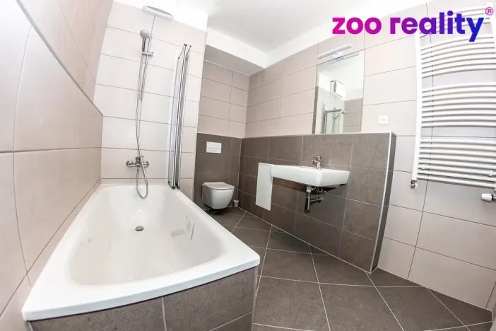 Prodej bytu 2+kk, Praha, Thomasova, 48 m2