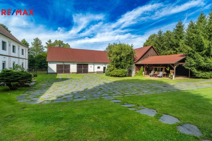 Prodej rodinného domu, Dubá - Zakšín, 380 m2