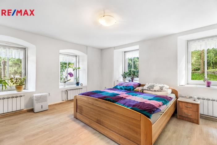 Prodej rodinného domu, Dubá - Zakšín, 380 m2