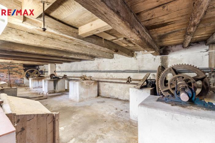 Prodej rodinného domu, Dubá - Zakšín, 380 m2