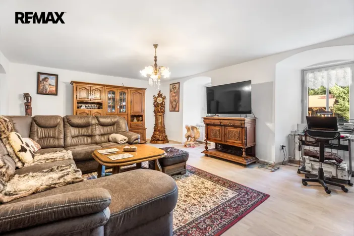 Prodej rodinného domu, Dubá - Zakšín, 380 m2