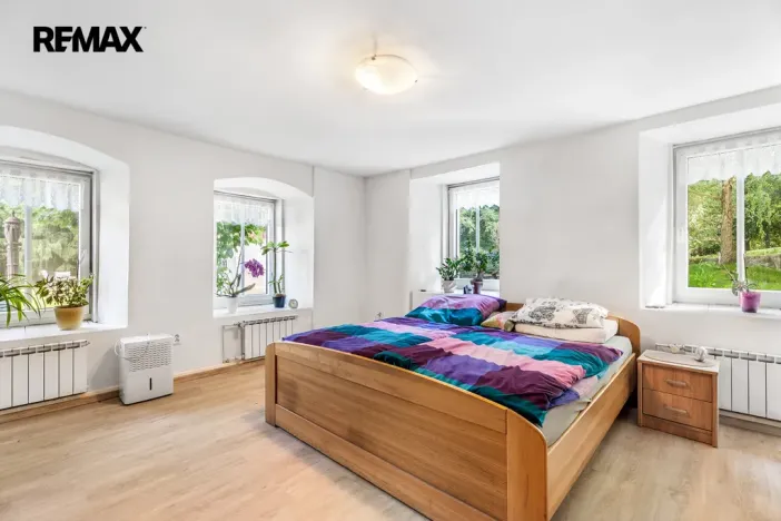 Prodej rodinného domu, Dubá - Zakšín, 380 m2