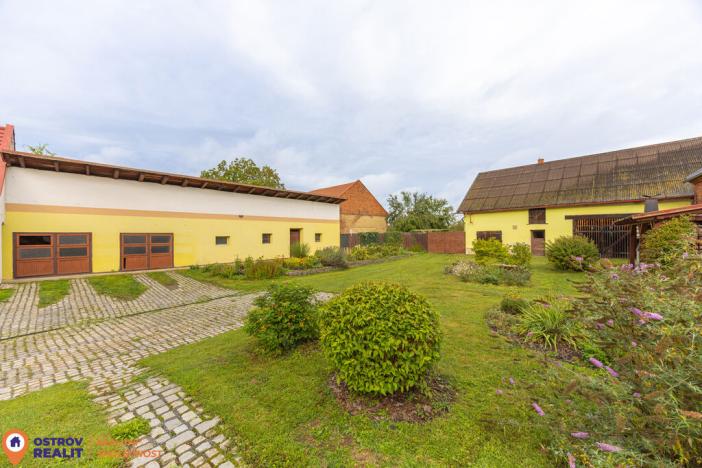 Prodej rodinného domu, Štarnov, 252 m2