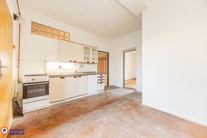 Prodej rodinného domu, Štarnov, 252 m2