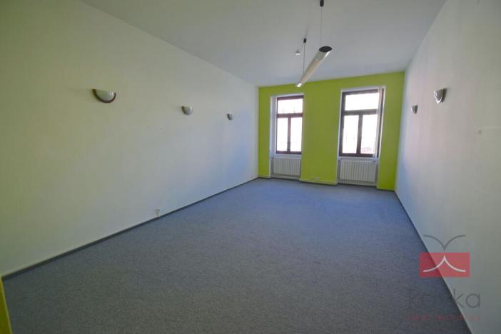 Pronájem kanceláře, Humpolec, Dolní náměstí, 34 m2