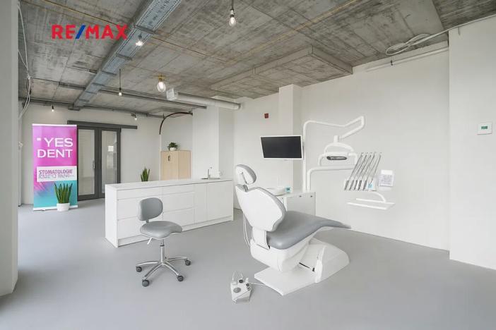 Pronájem ordinace, Milovice, Spojovací, 64 m2