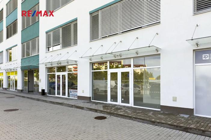 Pronájem ordinace, Milovice, Spojovací, 64 m2