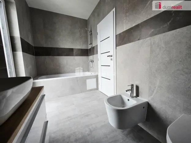 Prodej rodinného domu, Polerady, 118 m2